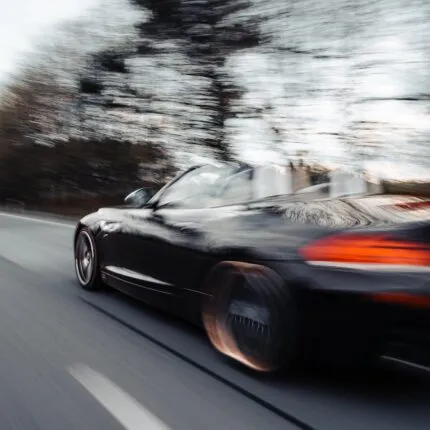 snelheidsovertreding te hard rijden 30 km 50 km/u te hoge snelheid rijbewijs advocaat strafrecht boete